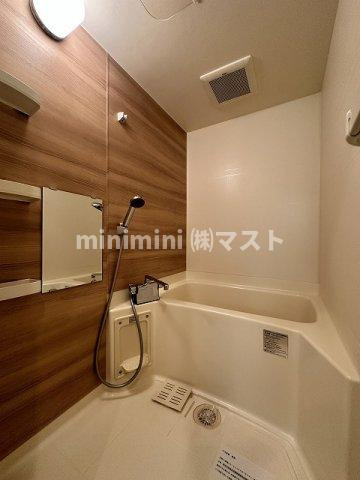 ルクレ西長堀の浴室