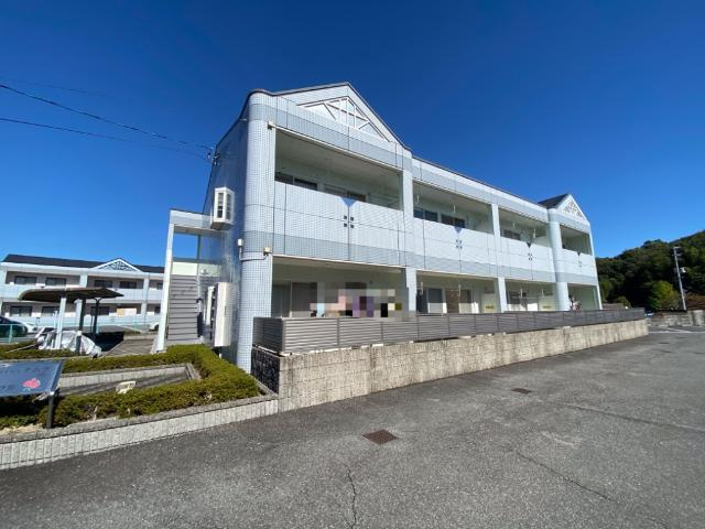 ロイヤルタムラバラ館