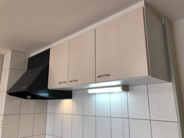 スカイ・ピースのキッチン|キッチン吊戸棚