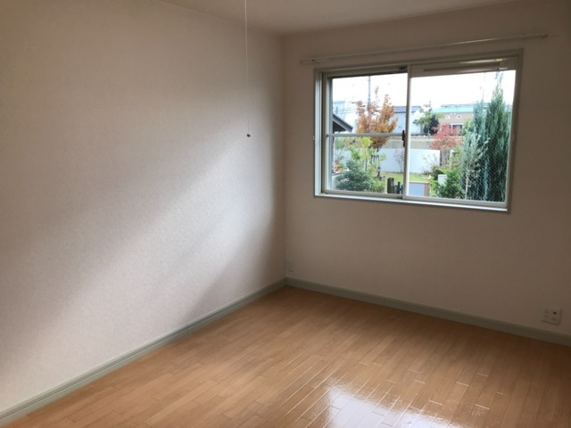 スカイ・ピースの洋室