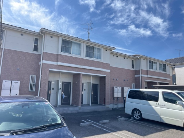 スカイ・ピースの駐車場