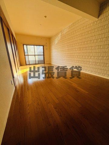 仲介手数料0円！Cosmic Reiの居間・リビング