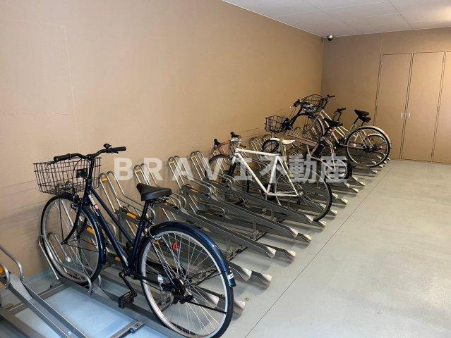 コスモ釣鐘町　BRAVI不動産のその他共用部分|【コスモ釣鐘町】駐輪場です