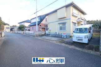 【前面道路含む現地写真】