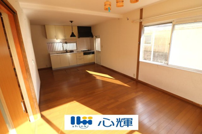 【居間・リビング】 | 山陽小野田市共和台中古2階建