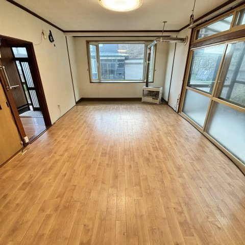 室蘭市祝津町2丁目5-10戸建の居間・リビング