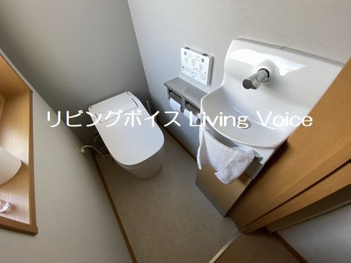 【トイレ】 | 秦野市北矢名　中古一戸建て　賃貸併用住宅 | 秦野市北矢名　中古一戸建て