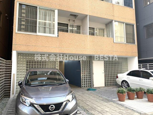 BELLTREE三宮ANNEXの駐車場