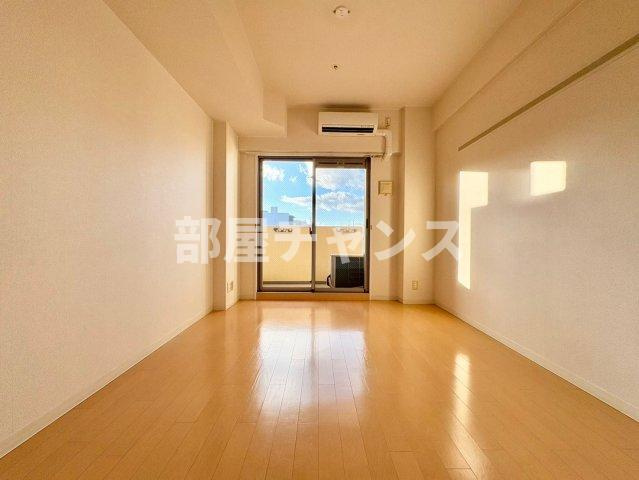 プレサンス金山グリーンパークスの居間・リビング