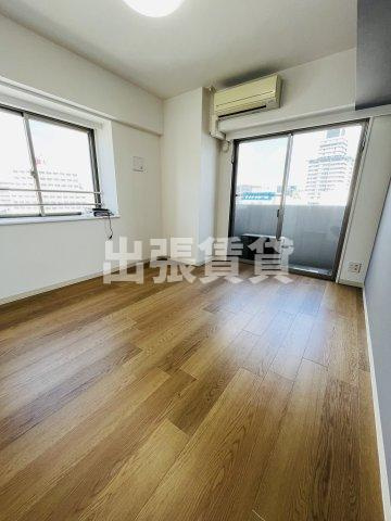 仲介手数料0円！カレント新栄の居間・リビング