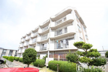 ロイヤル前山の画像