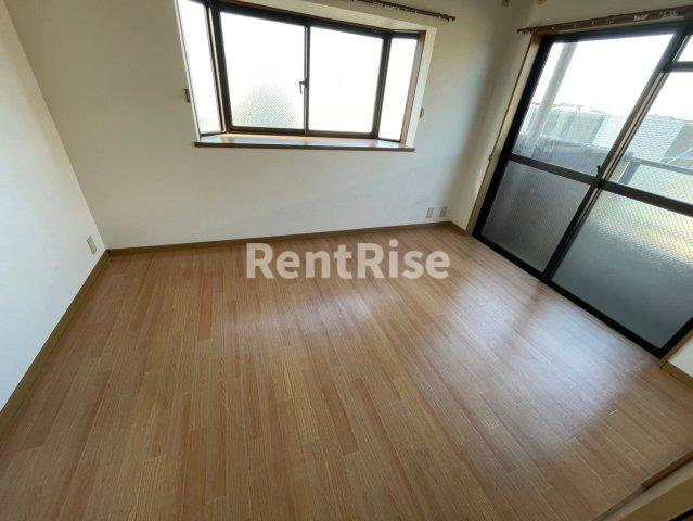 ルネッサンス雅Ｂ棟の居間・リビング