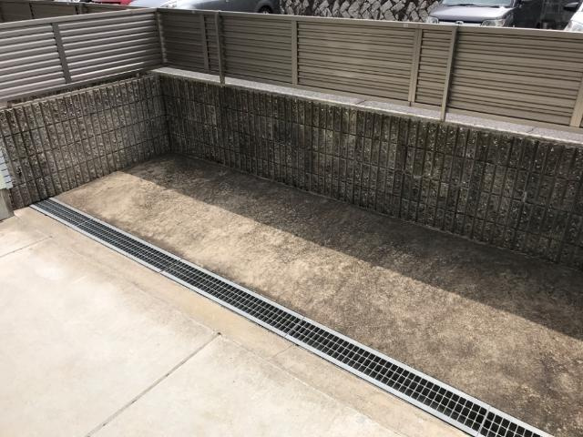 ロイヤルタムラバラ館のその他|庭