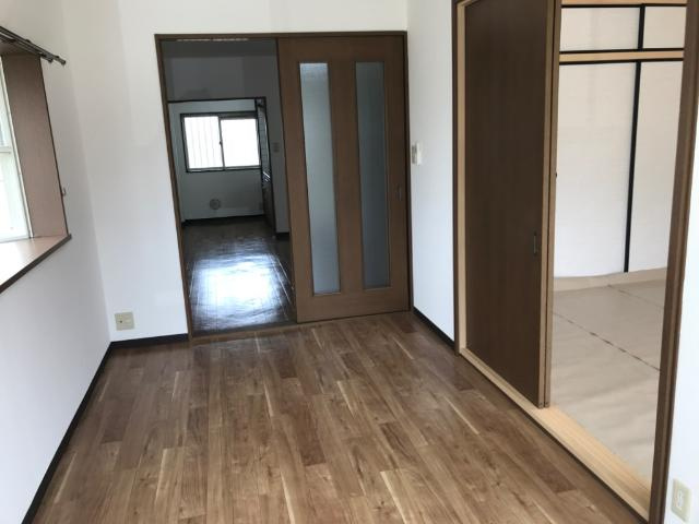 ロイヤルタムラバラ館の内装|室内