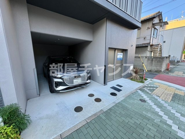 ル・シエル大秋の駐車場