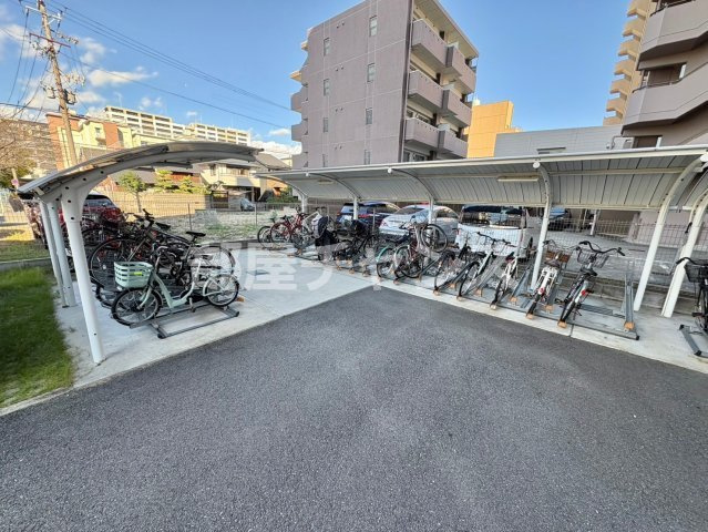 ルディアマンの駐車場