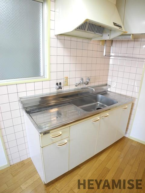 フォレストヒルズ稲田町のキッチン|※別号室同間取りのお部屋写真です※