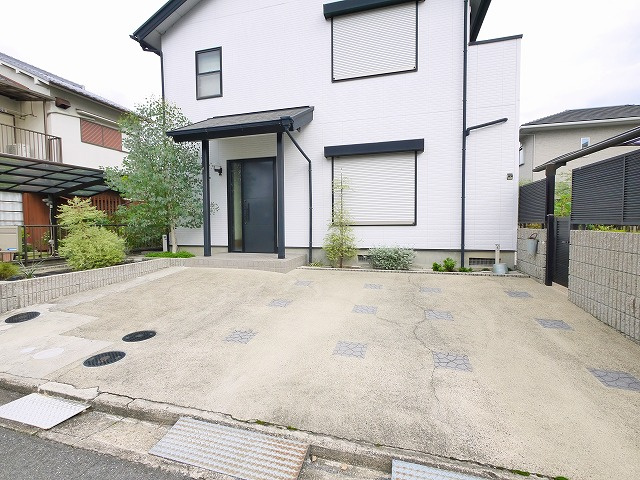 安堵町大字東安堵戸建の駐車場