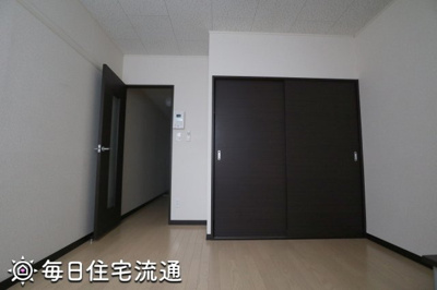 【洋室】 | 岩澤
