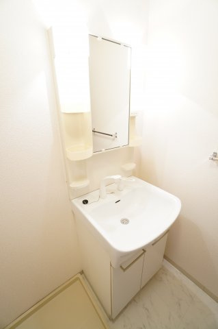 【独立洗面台】 | アークパレス | ※同物件・同タイプの写真です。
