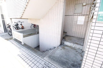 【ロビー】 | メゾン御塔坂