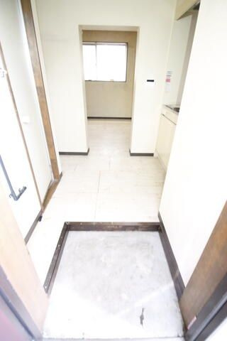 【玄関】 | メゾン御塔坂