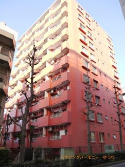 【外観】 | 急行停車駅「大山」駅より徒歩８分の好立地。モダンなマンションです。