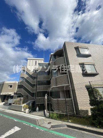 東急ドエルアルス枚方高塚町の外観|新しい生活にいかがでしょうか？外観はお住まいの顔になります。こだわりたいポイントですね。水回りリフォームやリノベーションも承ってます。
■現地見学・資金計画相談・住宅ローン相談もお問合せ受付中■