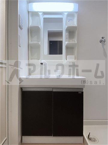 フローラ久宝寺の独立洗面台