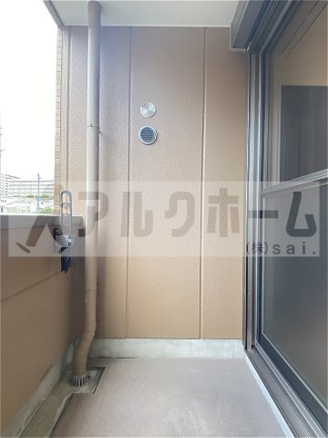 フローラ久宝寺のバルコニー