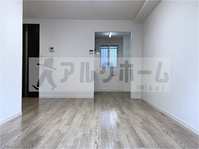 フローラ久宝寺の居間・リビング