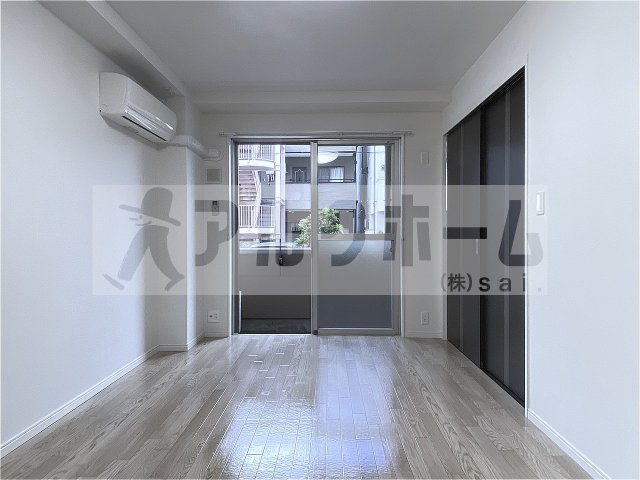 フローラ久宝寺の居間・リビング