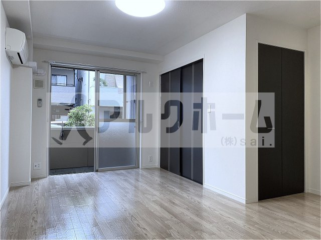 フローラ久宝寺の居間・リビング