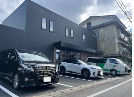 勧修寺平田町店舗　2階の外観