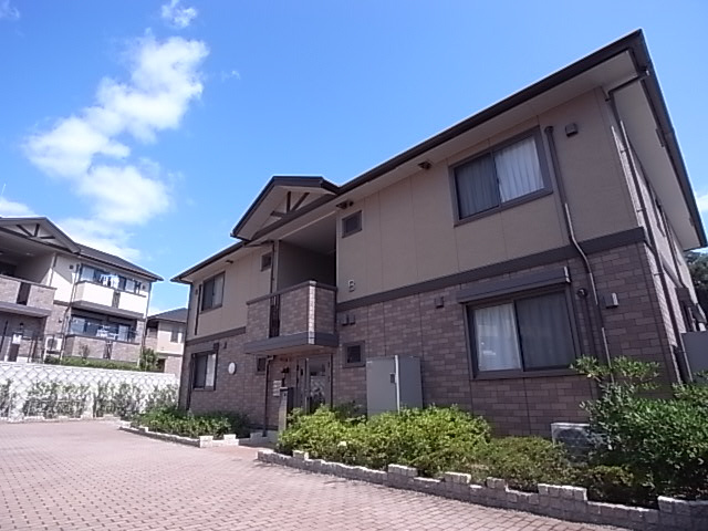 神戸市須磨区車字梨川のアパート