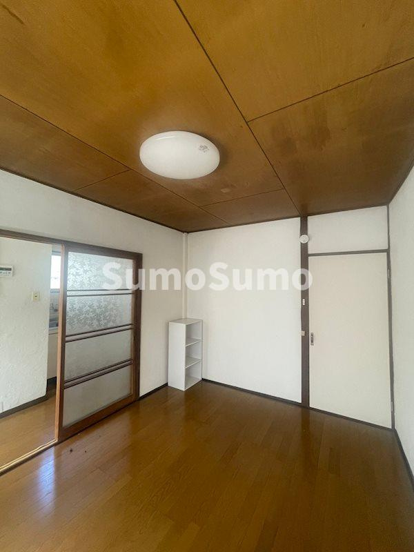 甲南荘の居間・リビング|ゆったり過ごせるリビングです