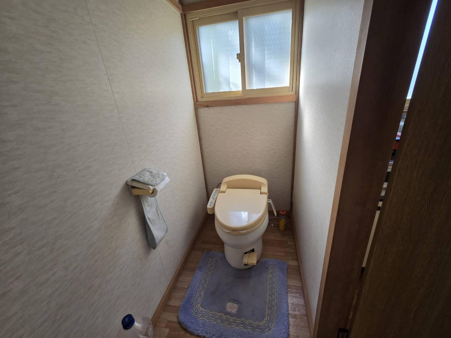 八戸市大字美保野13番1398のトイレ