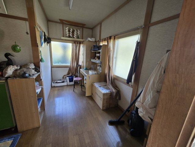 八戸市大字美保野13番1398の洋室