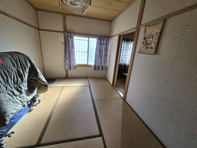 八戸市大字美保野13番1398の和室