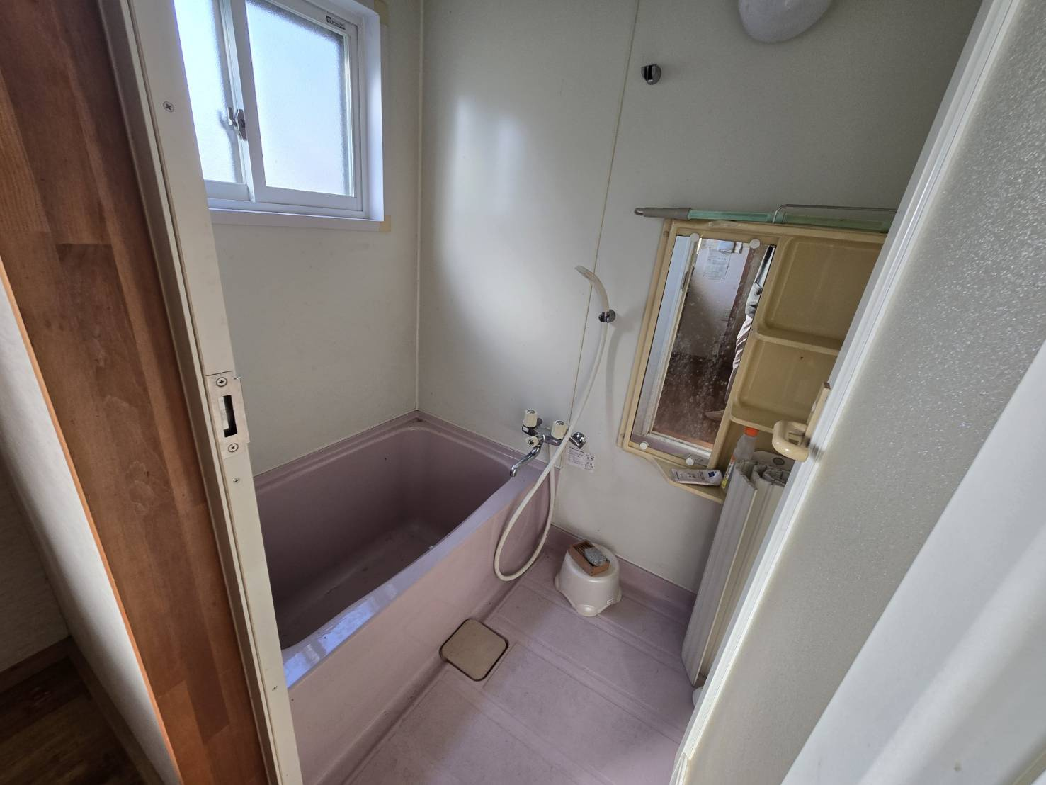 八戸市大字美保野13番1398の浴室