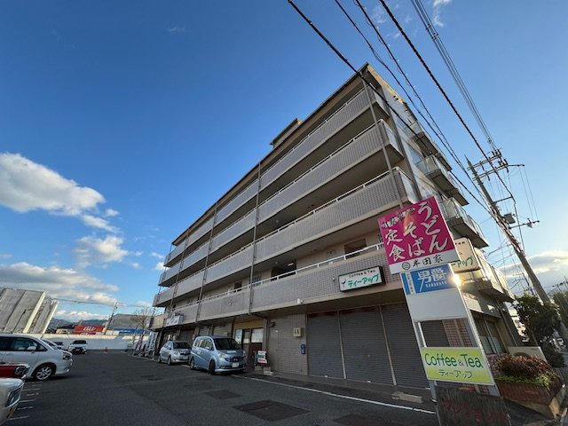 ジョイフル昭栄の外観