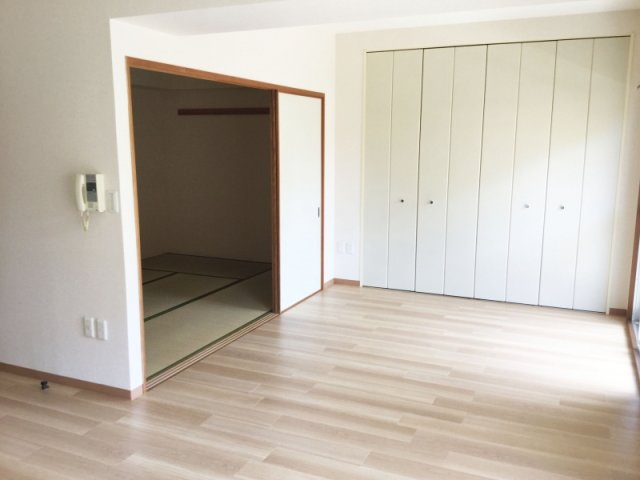 大阪市阿倍野区相生通１丁目の賃貸マンションの居間・リビング