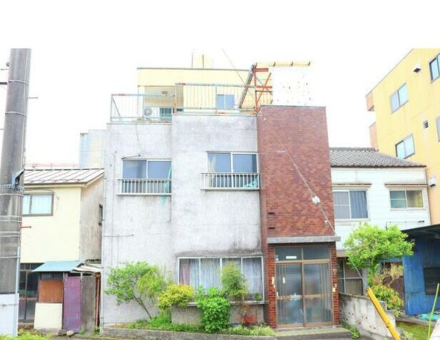 高崎市請地町5-11