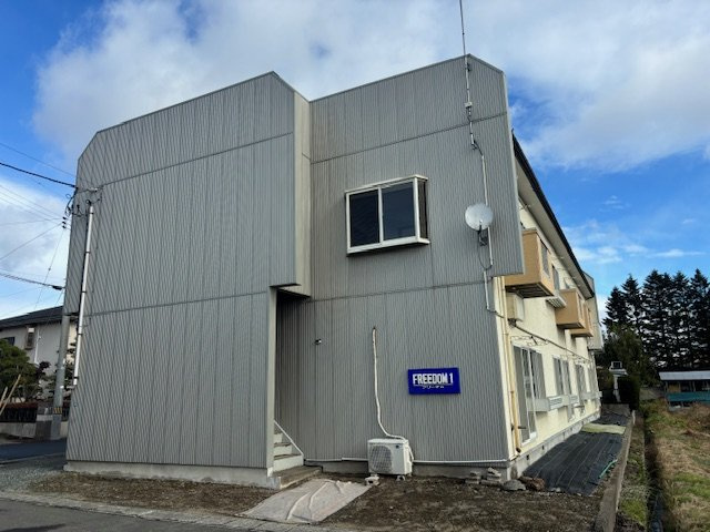 十和田市西一番町のアパートの外観|外観もきれいです