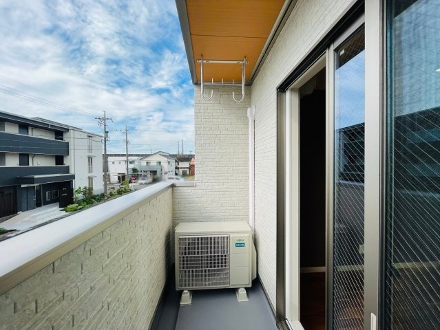 戸建　岐阜市祈年町Ⅱ　全1区画分譲のバルコニー|バルコニーは南向きで洗濯物もよく乾きます！
