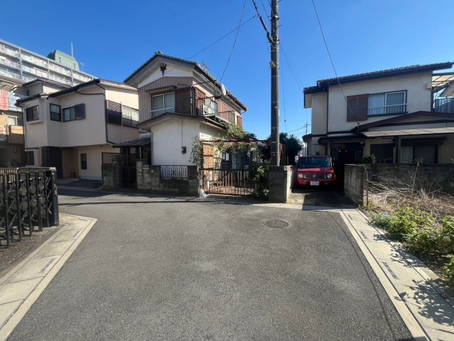 坂戸市石井　建築条件なし売地　東武東上線『若葉駅』徒歩24分　【千代田小学区】の前面道路含む現地写真