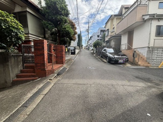 【前面道路含む現地写真】