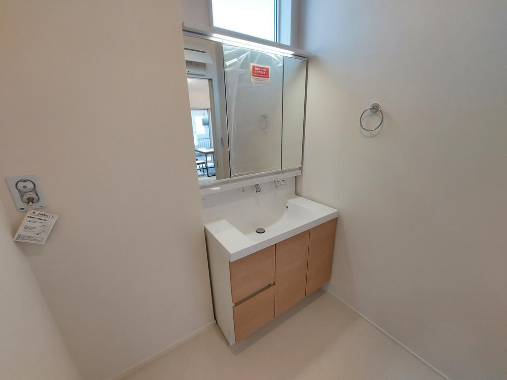 栃木市片柳町1丁目　新築戸建2号棟の独立洗面台