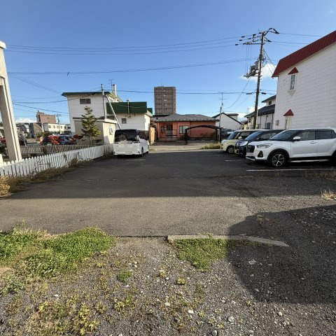 室蘭市中島町2丁目12-10月極駐車場の駐車場