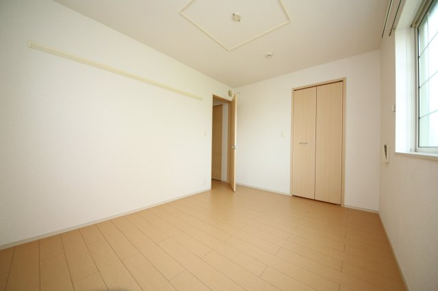 サンライズの寝室